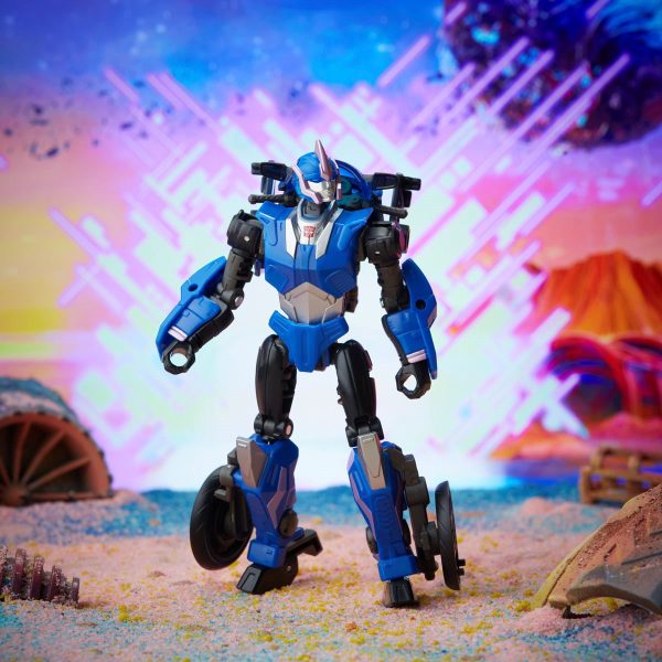 Transformers Generations Legacy Deluxe Prime Arcee - Image 3